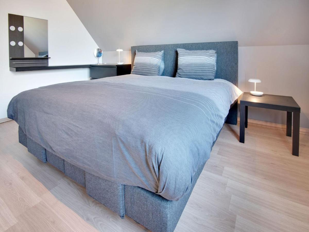 Modern Holiday Home In De Haan With Garden Exteriör bild