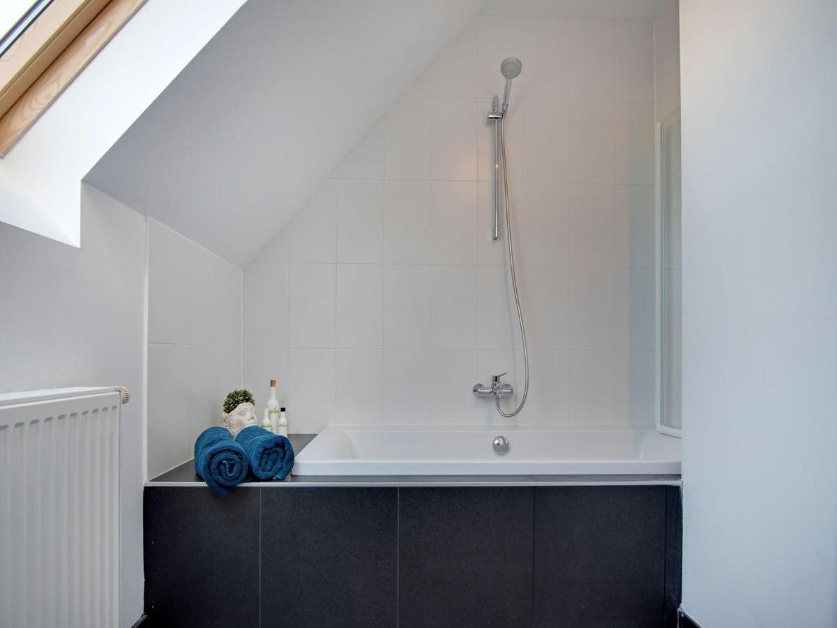 Modern Holiday Home In De Haan With Garden Exteriör bild