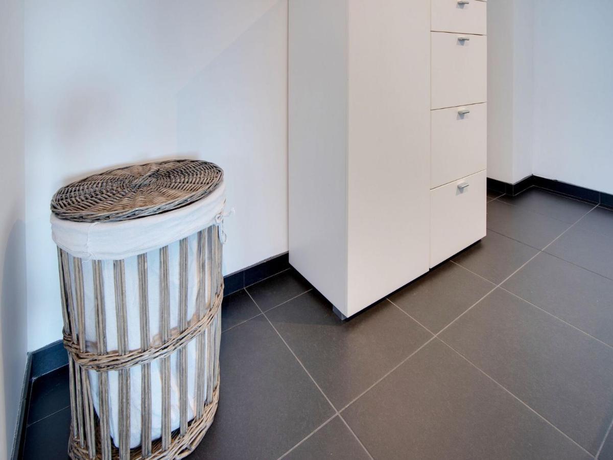 Modern Holiday Home In De Haan With Garden Exteriör bild