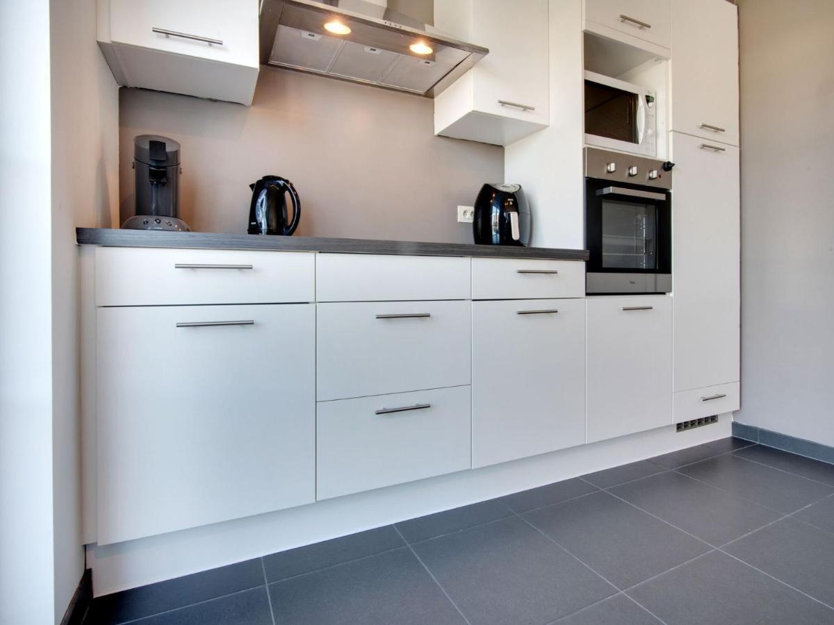 Modern Holiday Home In De Haan With Garden Exteriör bild
